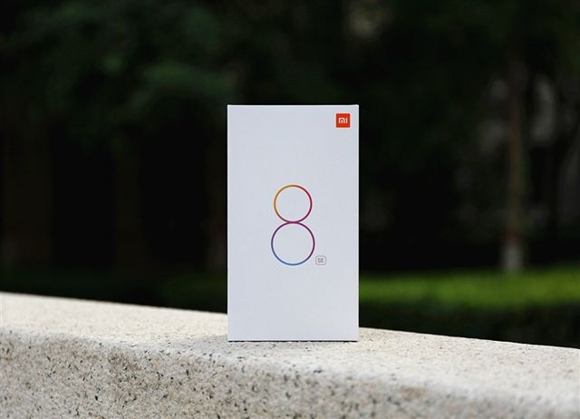 小米8手機(jī)包裝盒 小米8手機(jī)包裝盒